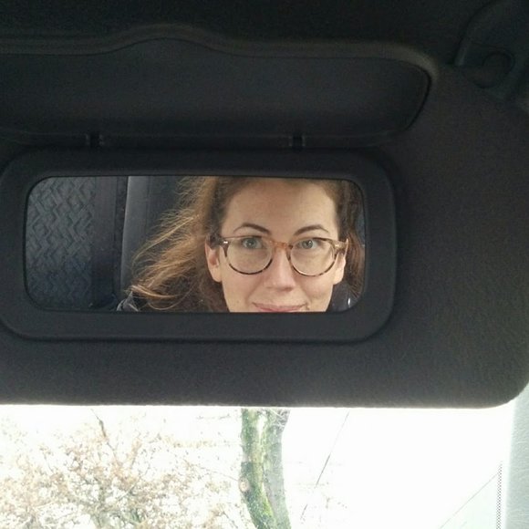 Meet your Posher, Ayla - Picture 1 of 1